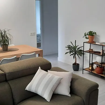 Apartment Soleado Con Garaje *