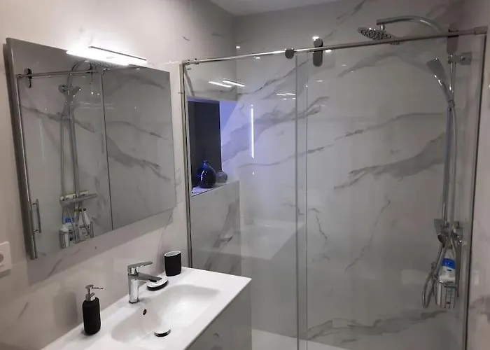 Apartamento Soleado Con Garaje *