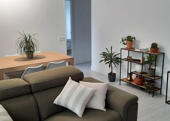 Apartment Soleado Con Garaje *